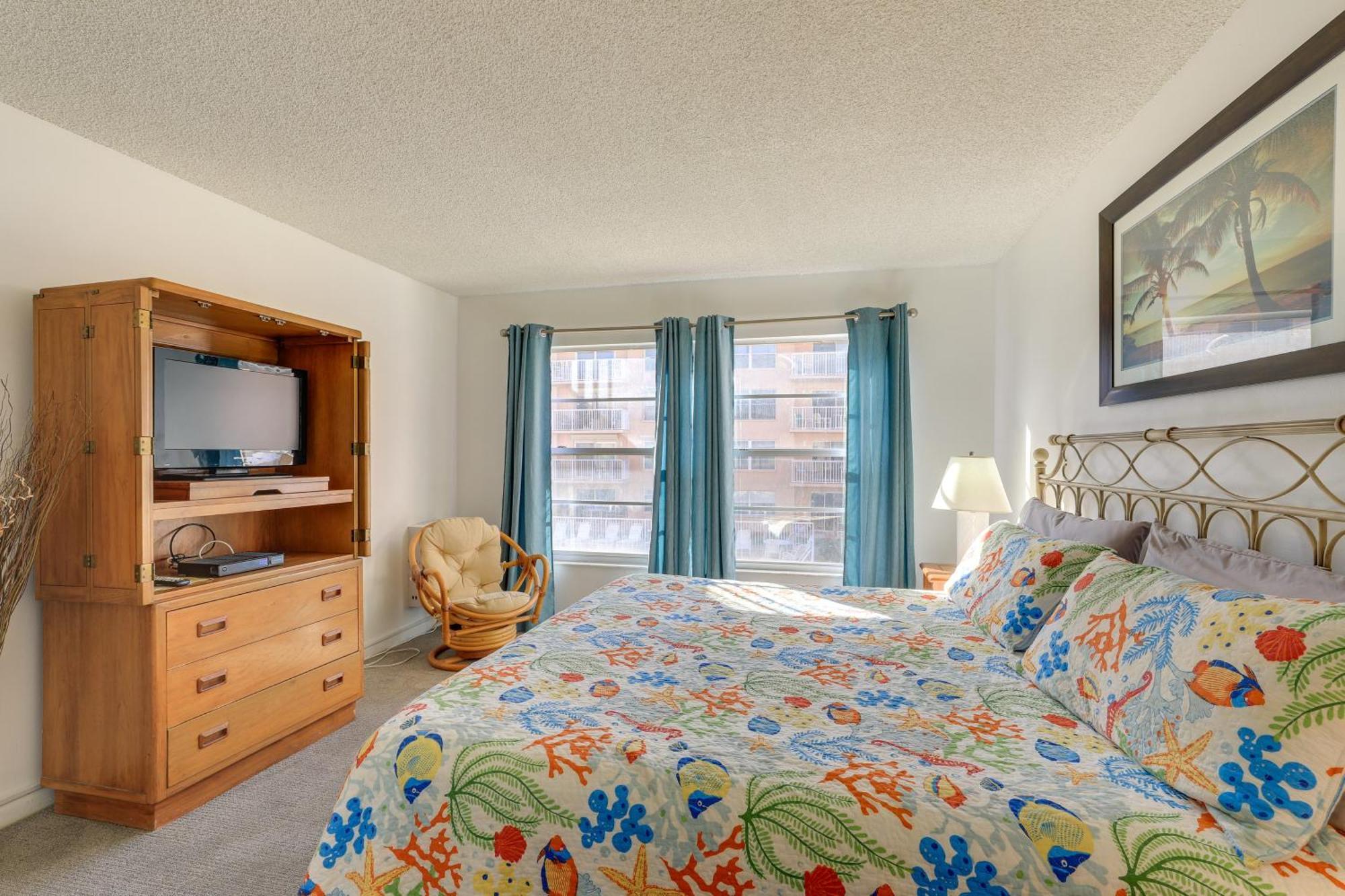Central Cocoa Beach Condo With View, Steps To Beach! Экстерьер фото