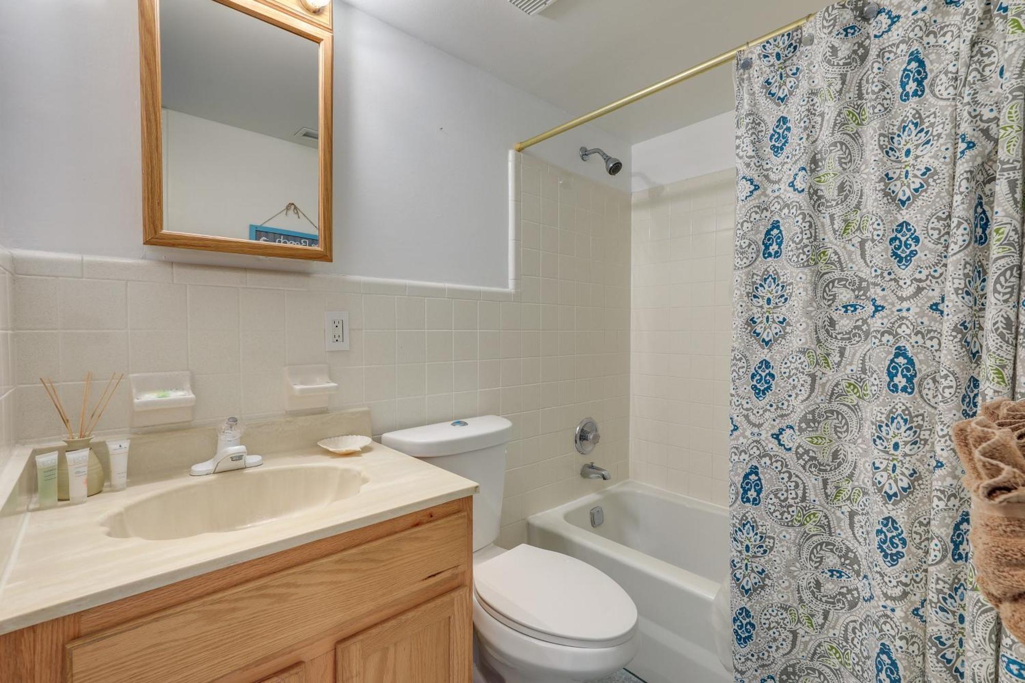 Central Cocoa Beach Condo With View, Steps To Beach! Экстерьер фото